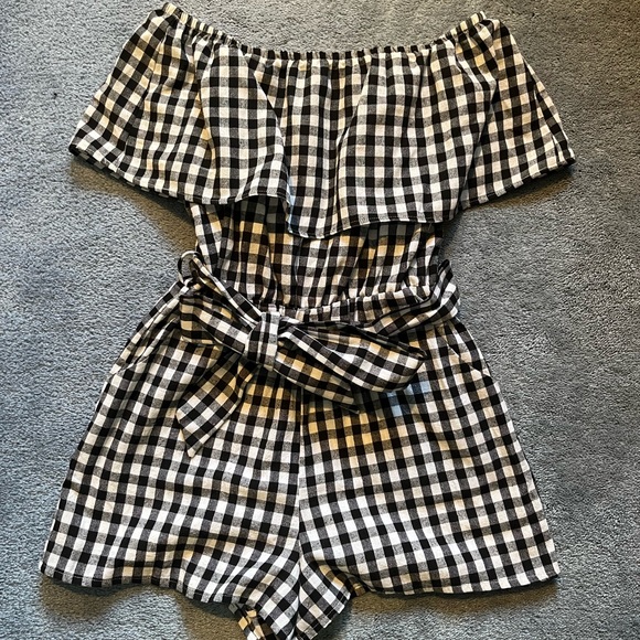 Black and White Romper - Picture 2 of 5